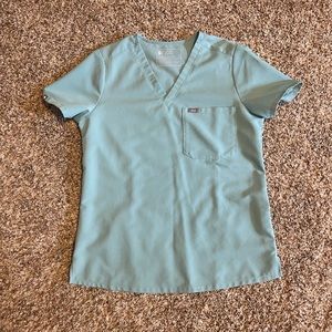 Size small figs scrub top